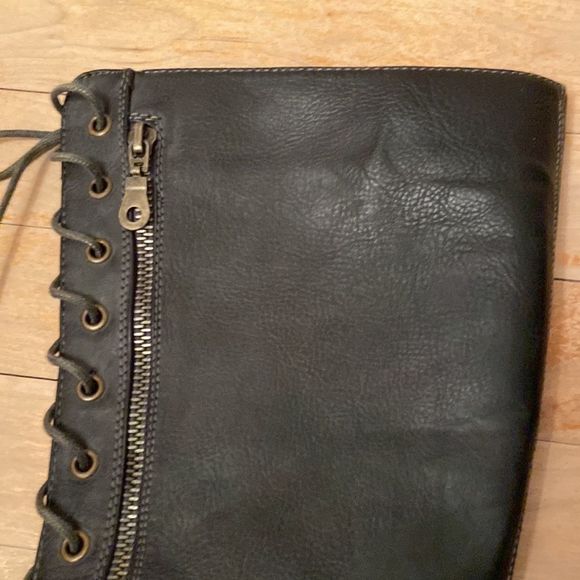 💫4/30 TRANSIT Lace Up Side Zipper Combat Style Boots - Picture 3 of 13